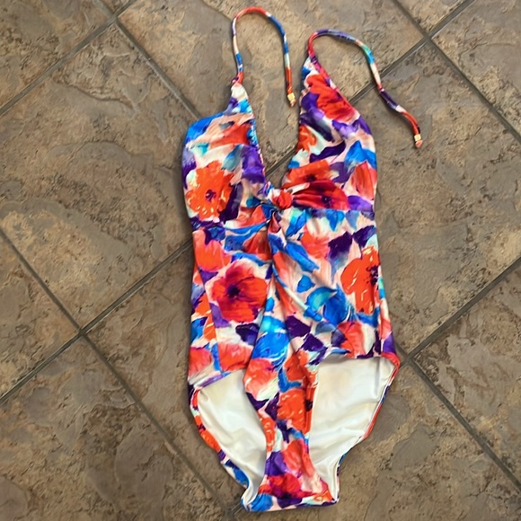 NWT PatBO Violet Plunge One piece Swimsuit Floral Print Halter Red Blue Medium - Picture 4 of 9